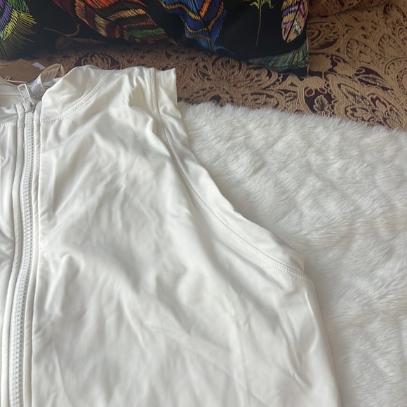 Skims one piece swimsuit - Picture 4 of 9